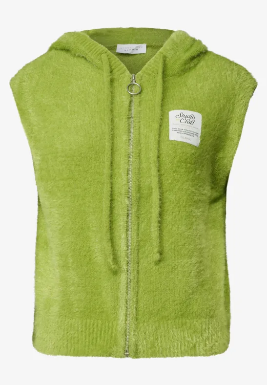 Groene, mouwloze capuchonvest van zachte badstof met rits en ring-trekker.