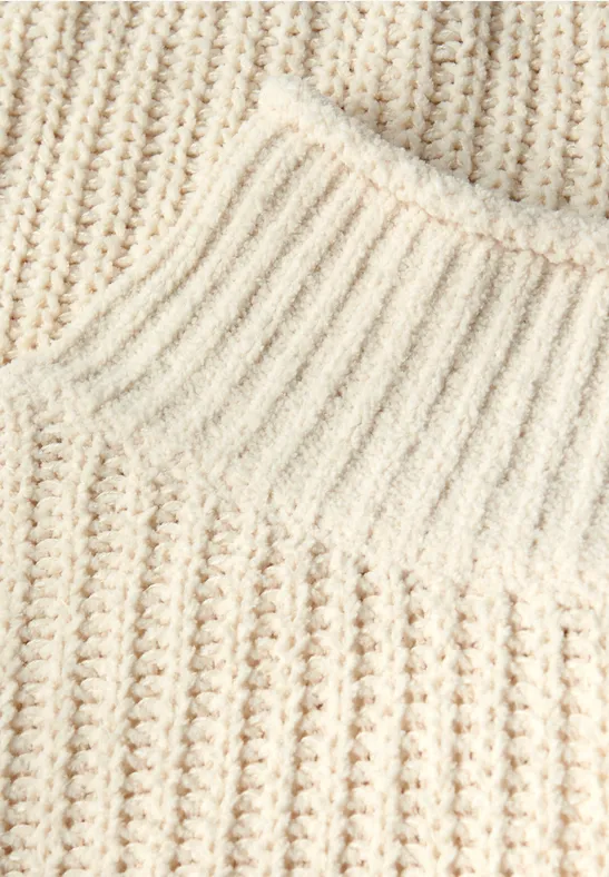 Turtleneck Pullover soft beige