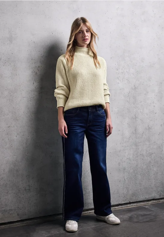 Turtleneck Pullover soft beige