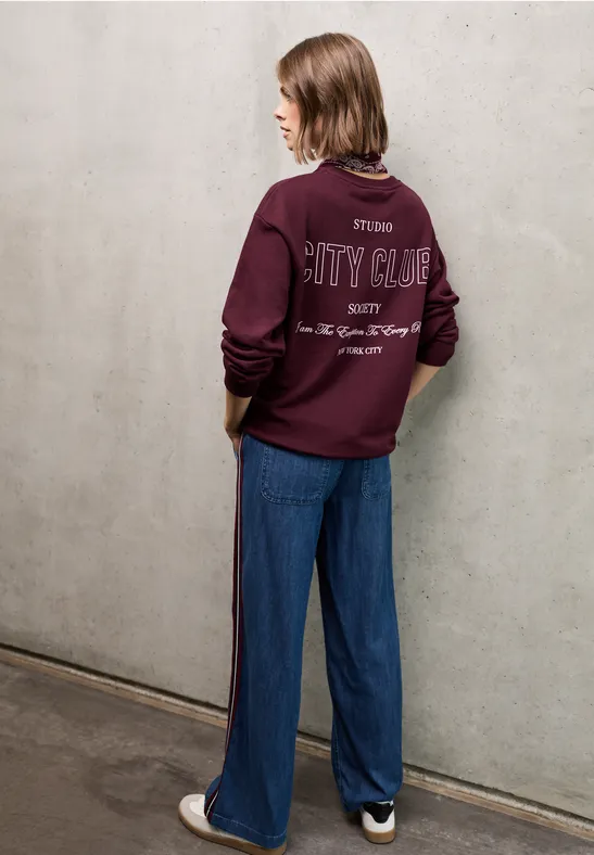 Loose Fit Backprint Sweater dark plum red