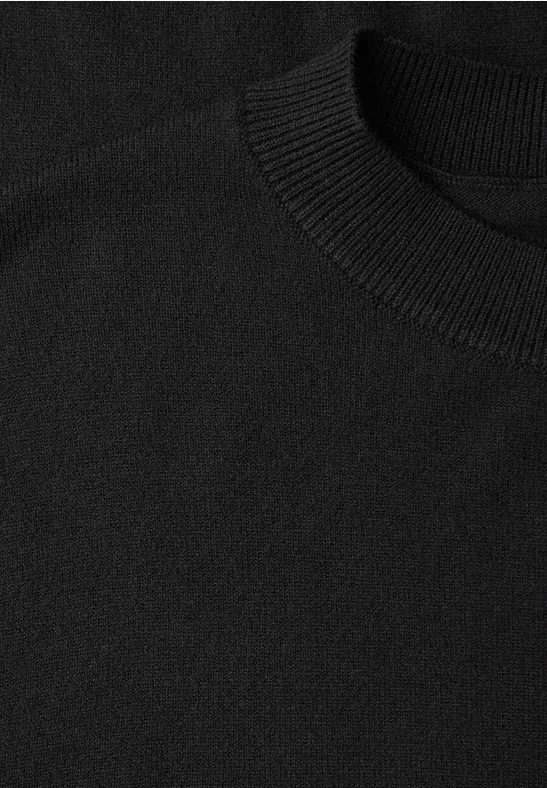 Sweter z obszernymi rękawami Black