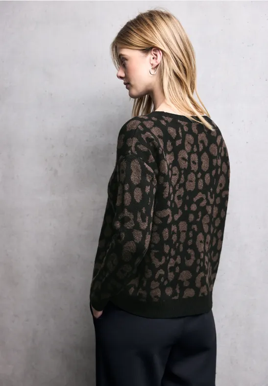 Cosy Leo Pullover Black
