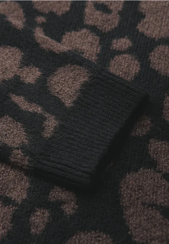 Cosy Leo Pullover Black