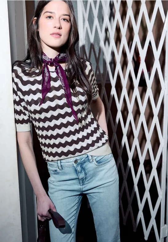 Gemusterter Pullover off white