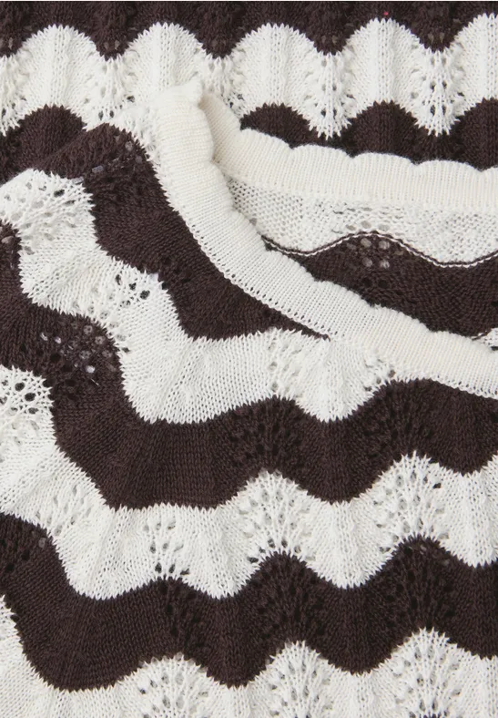 Gemusterter Pullover off white