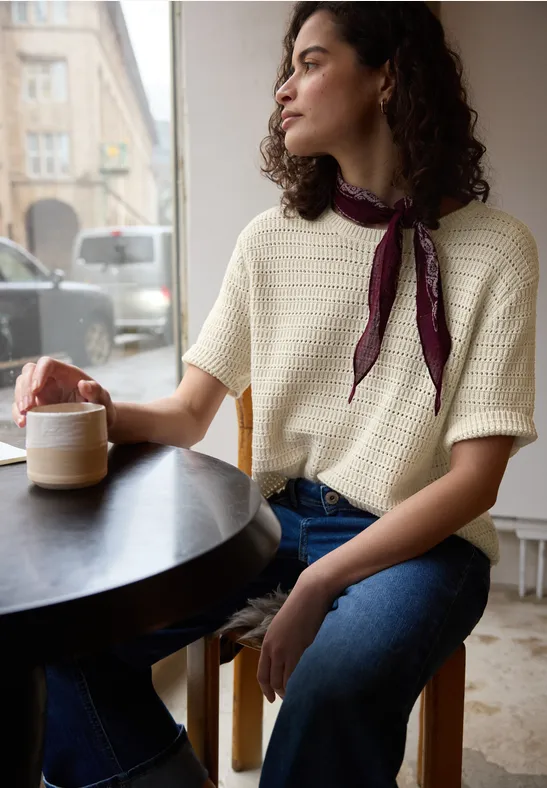 Trui met puntjes soft beige