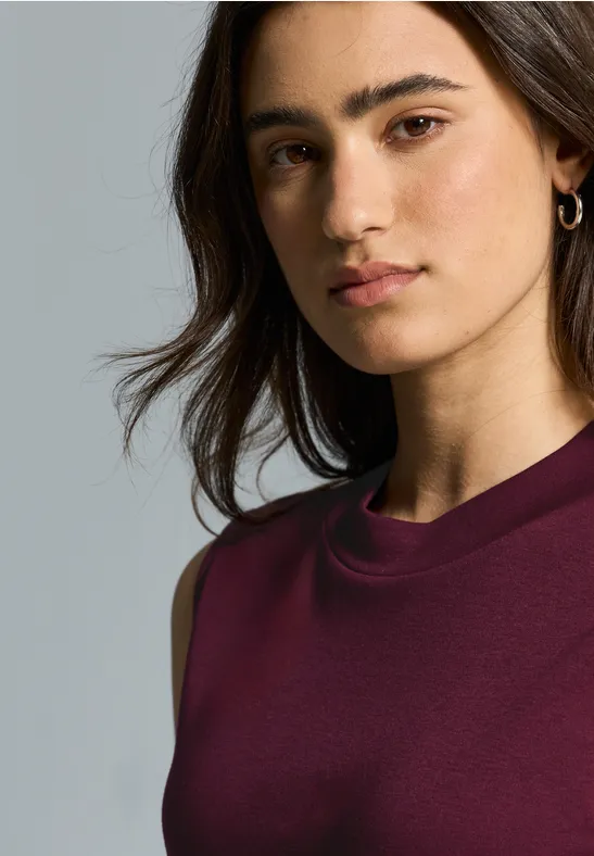 Top met col dark plum red