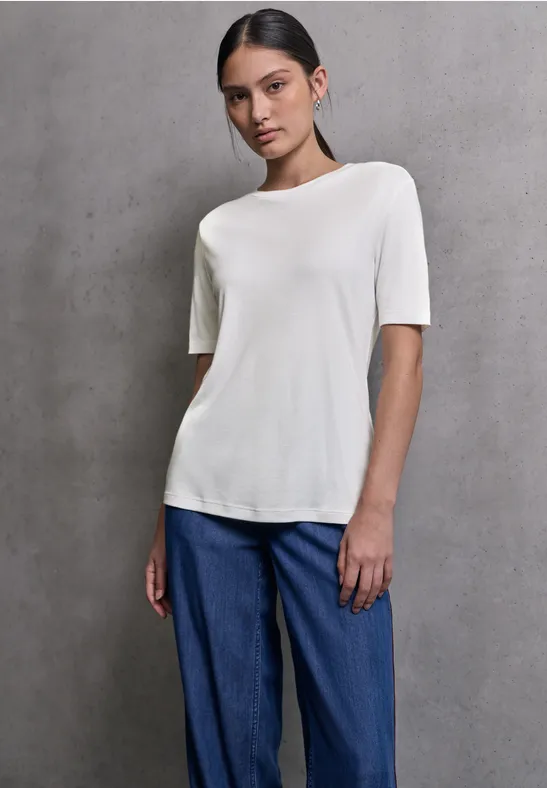 Basic Kurzarmshirt off white