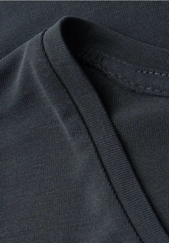 Silk-Look V-Neck Shirt Black