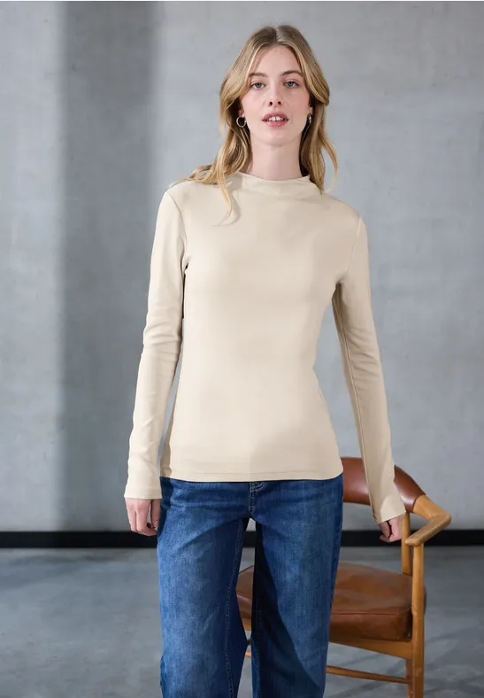 Basic Turtleneck Shirt soft beige