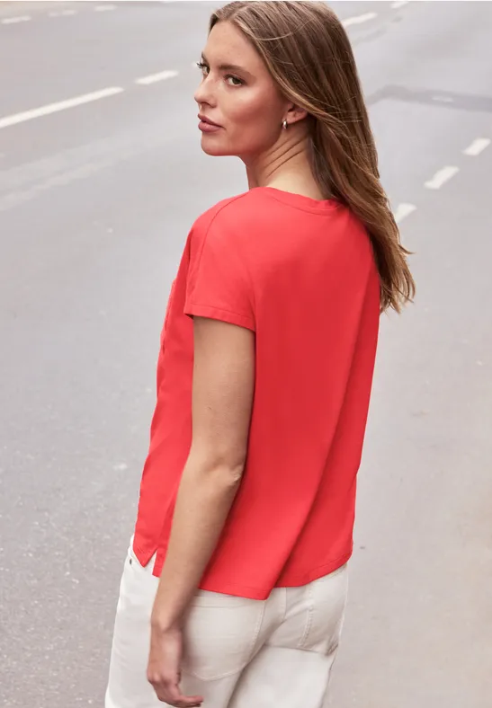 Shirt met ronde hals en kanten zakje chili red