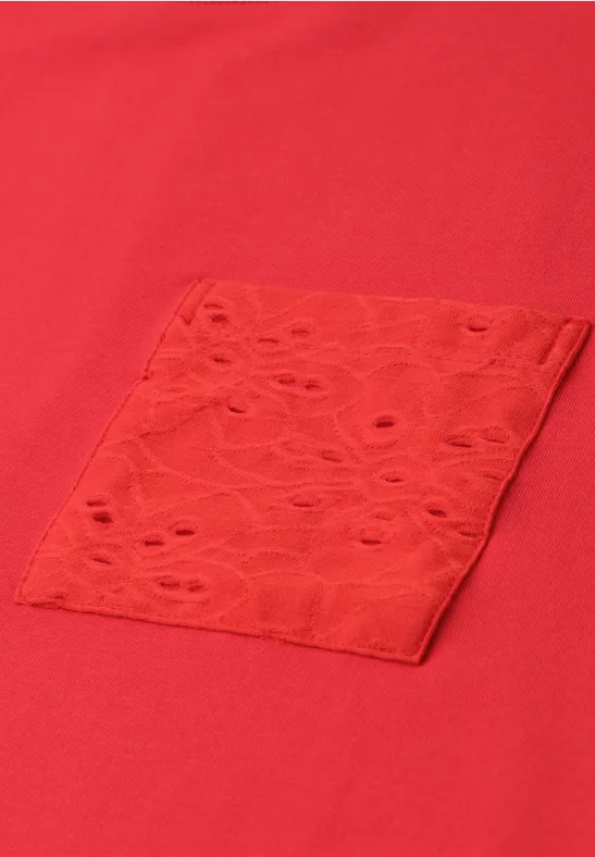 Shirt met ronde hals en kanten zakje chili red