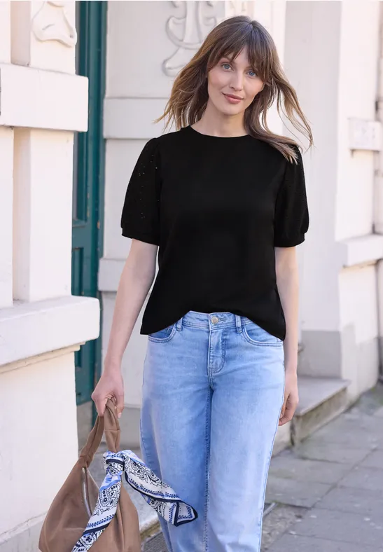 T-Shirt mit Rundhals und Spitzenärmeln Black