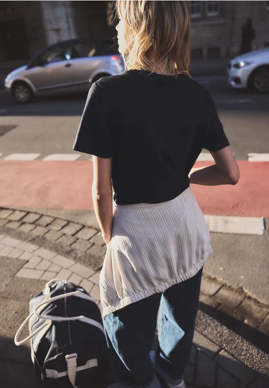 T-Shirt mit Rundhals und Embroidery Black