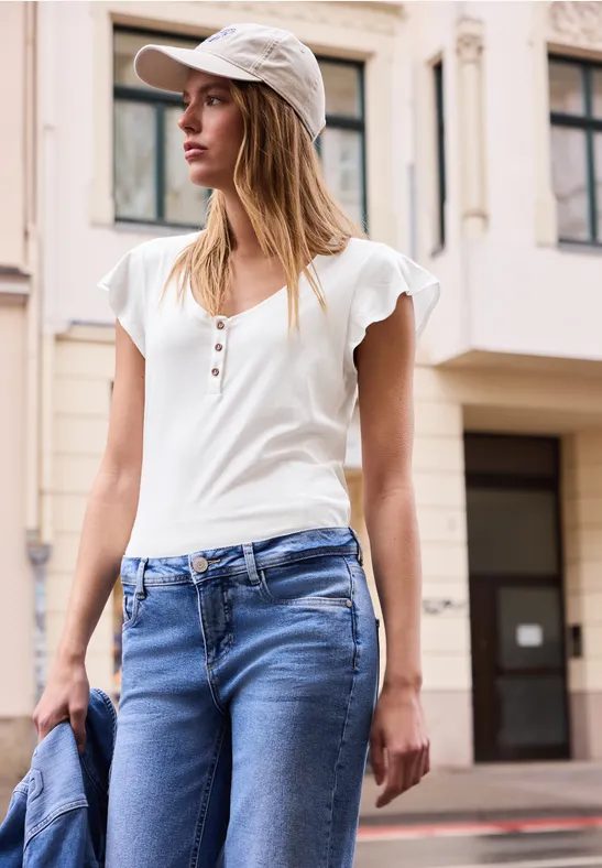 Shirt mit V-Neck und Volant-Ärmeln off white