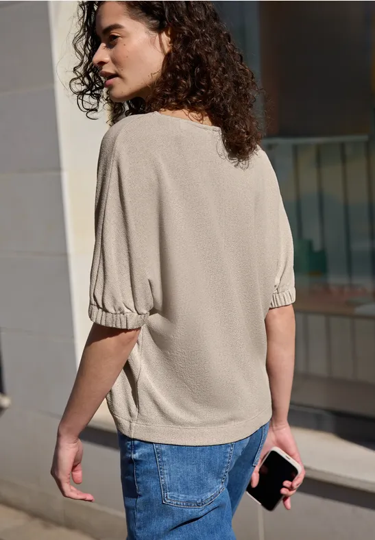 T-Shirt mit Rundhals und Raffung stone sand