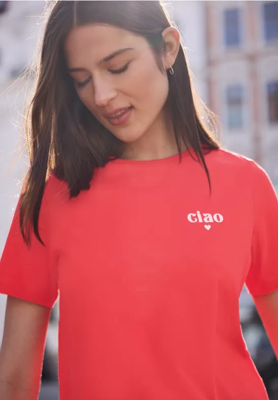 Basic T-Shirt mit Detailprint chili red