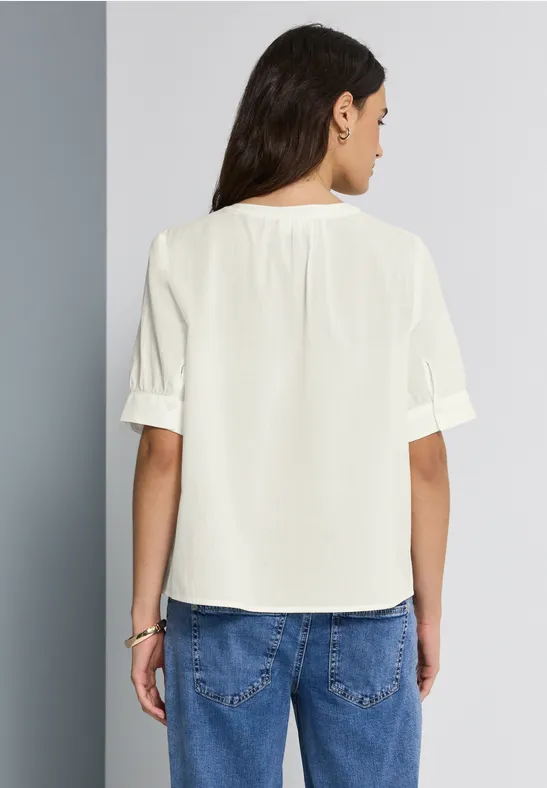 Kurzarmbluse mit Stickerei off white