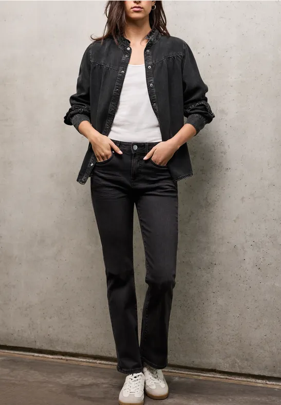 Blouse en jean à volants black washed