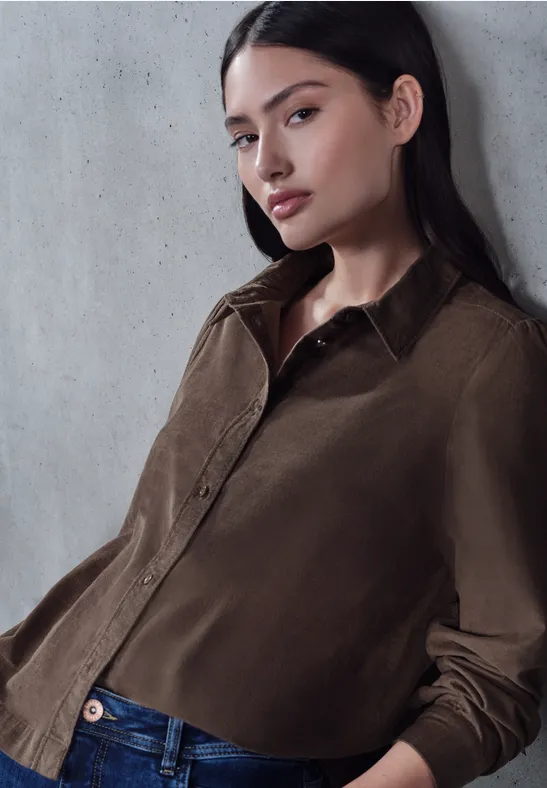 Sztruksowa bluzka koszulowa null