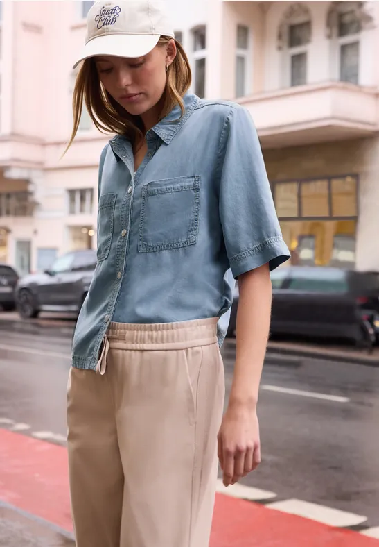 Kurzarm Bluse im Washed-Look Light Blue soft wash