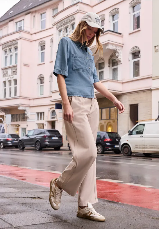 Kurzarm Bluse im Washed-Look Light Blue soft wash