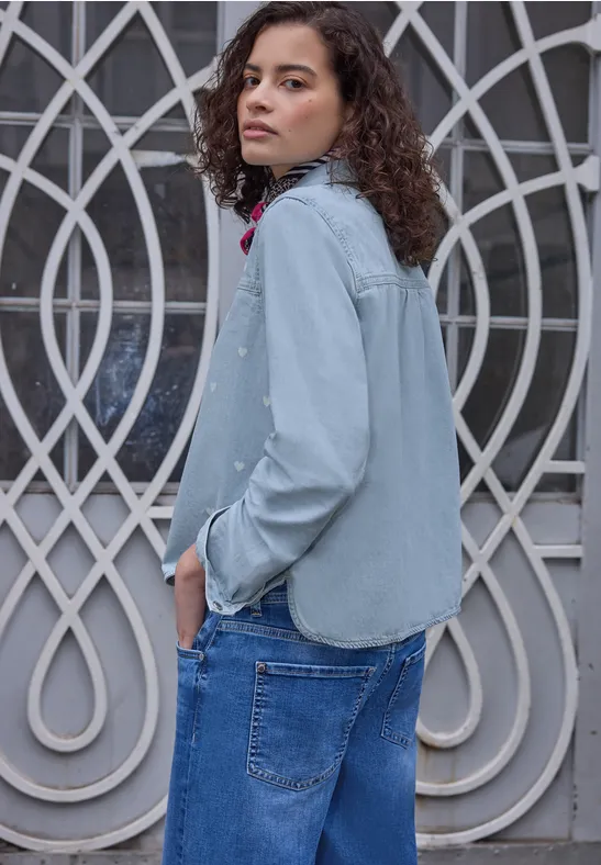 Chemisier avec détails en forme de cœur Light Blue laser washed