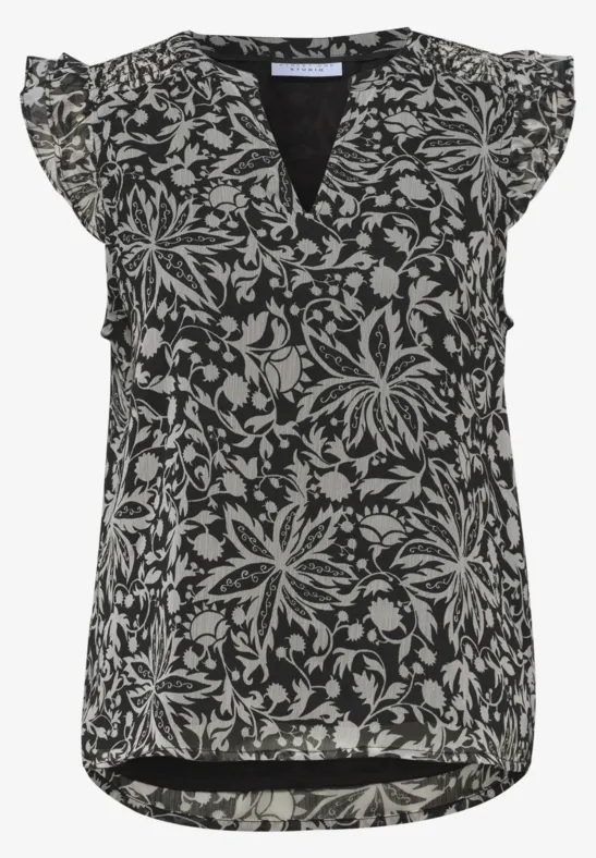 Schwarze ärmellose Bluse mit weißem Blumenmuster, V-Ausschnitt und verspielten Rüschenärmeln.