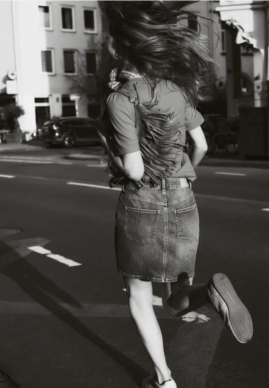 Korte denim rok in een High Waist pasvorm light mid blue washed