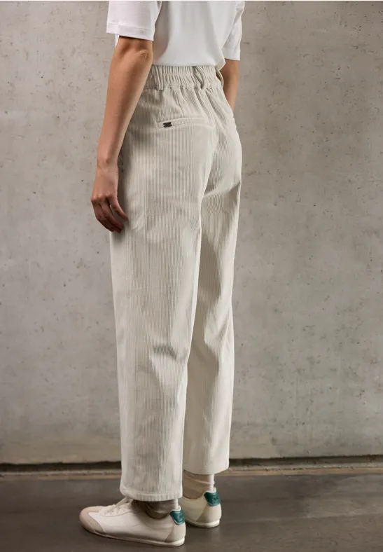 Straight Leg Cordhose morn beige