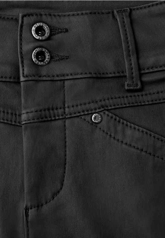 Slim Fit broek met coating Black