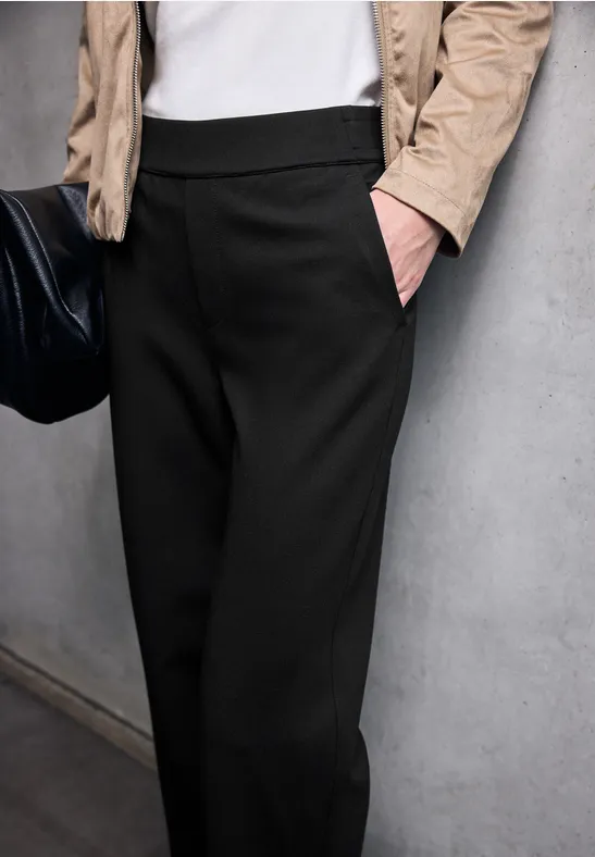 Straight Leg Hose Black