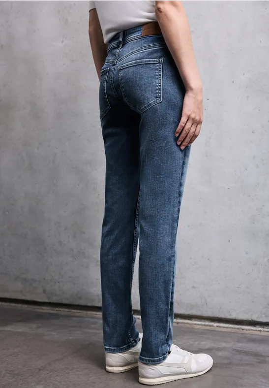 Jeans mit Destroyed Details Medium Blue Destroy