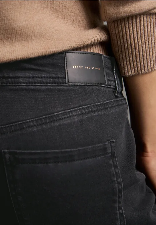 Straight Leg Jeans Black Washed
