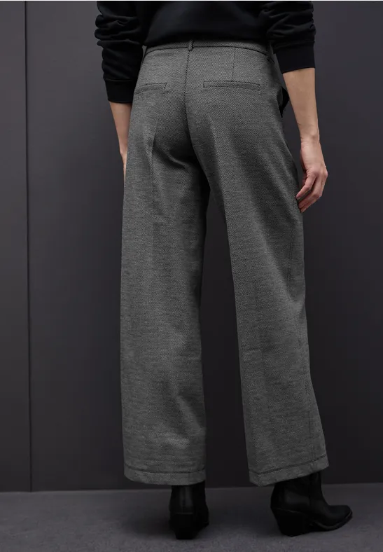 Wide Leg Herringbone Hose Black