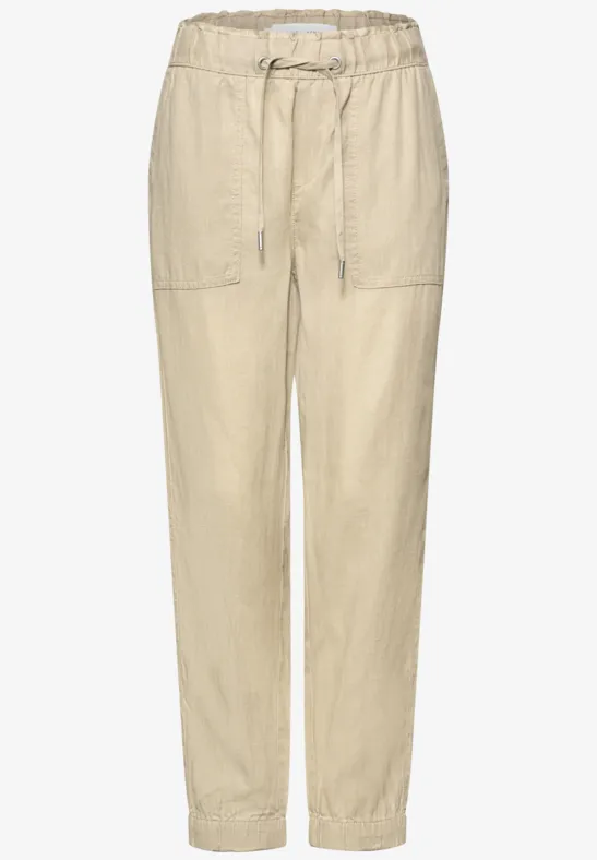 Slim Legs broek in een Loose Fit van linnen warm beige
