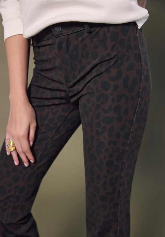 Bootcut Leo Hose dark auburn brown
