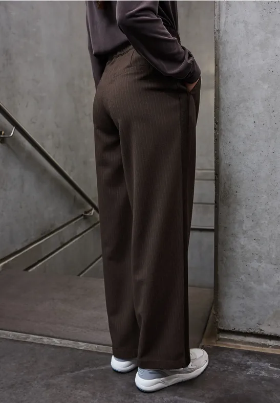 Straight Leg Hose rustic brown mel.