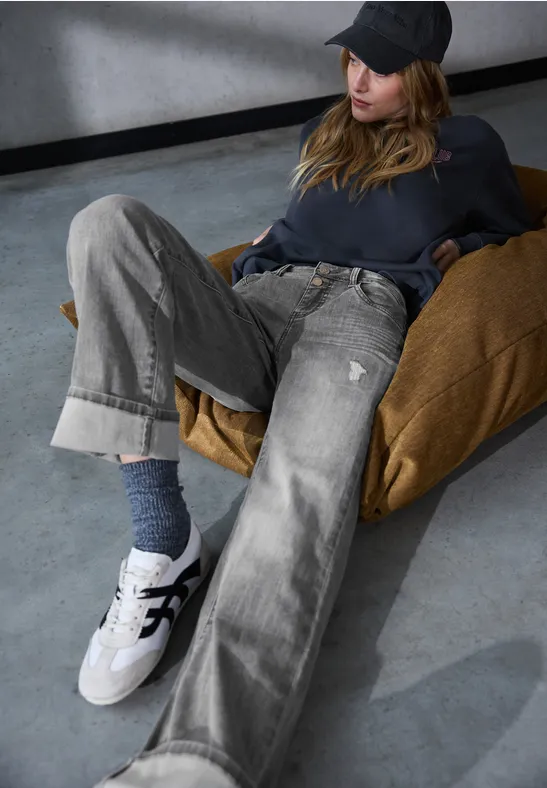 Jeans mit Destroyed Details Grey Destroy washed