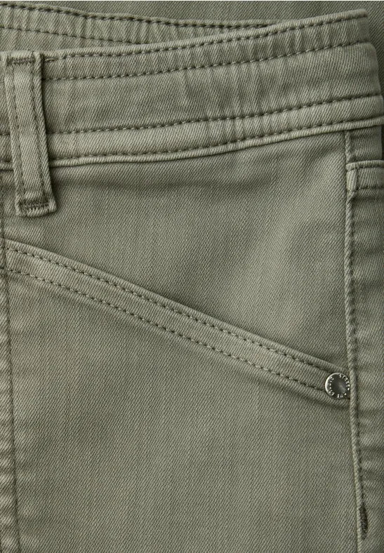 Jeans im Cargo-Look olive wash