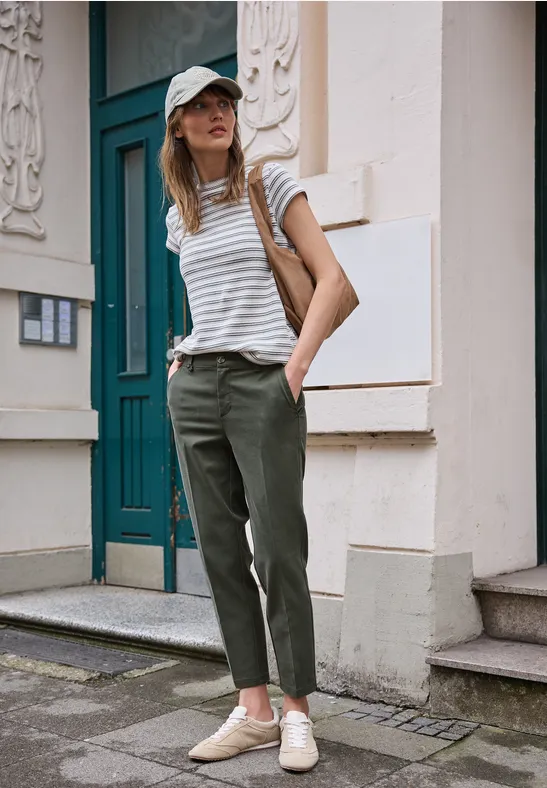 Mid Waist Slim Leg Chino im Casual Fit ashen olive