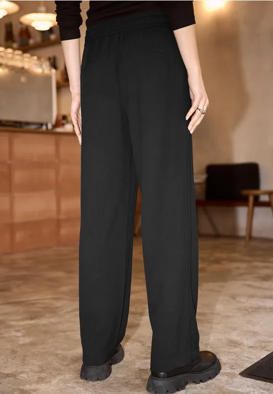 Straight Leg Hose Black