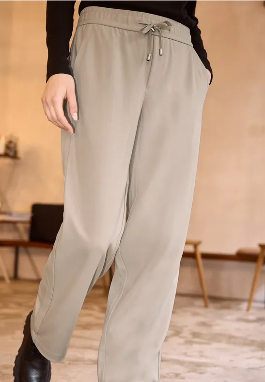 Straight Leg Hose buffed beige