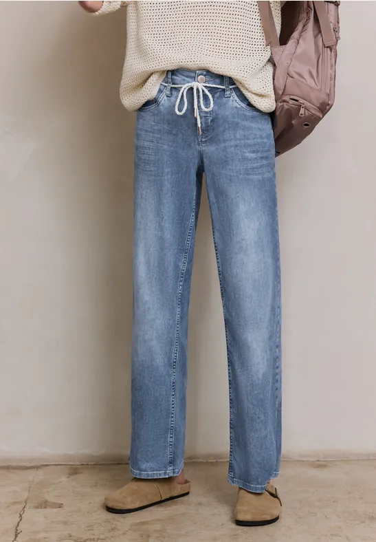Mid Waist Wide Legs jeans in Loose Fit light blue wash