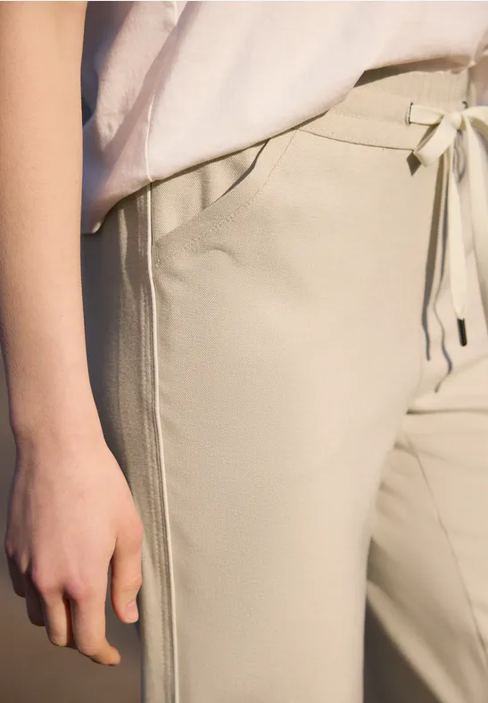 Mid Waist Slim Leg Hose im Loose Fit stone sand mel.