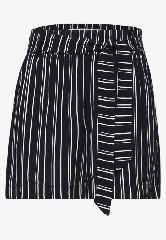 Zwarte minirok met witte strepen en tailleceintuur