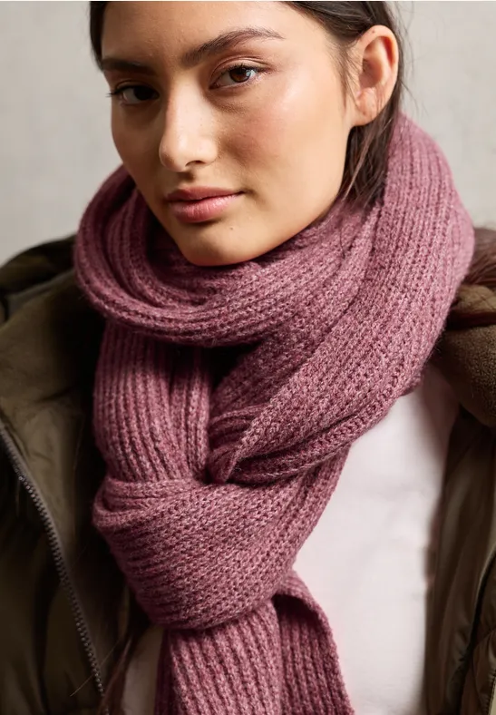 Cosy Strickschal dark candy pink