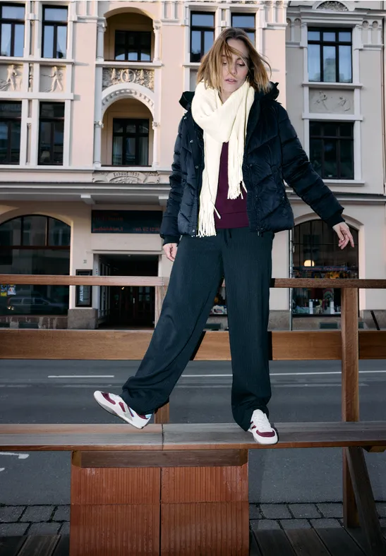 Gezellige sjaal met structuur off white