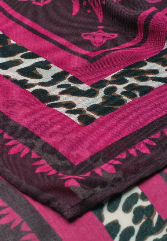 Tuch mit grafischem Muster ruby raspberry
