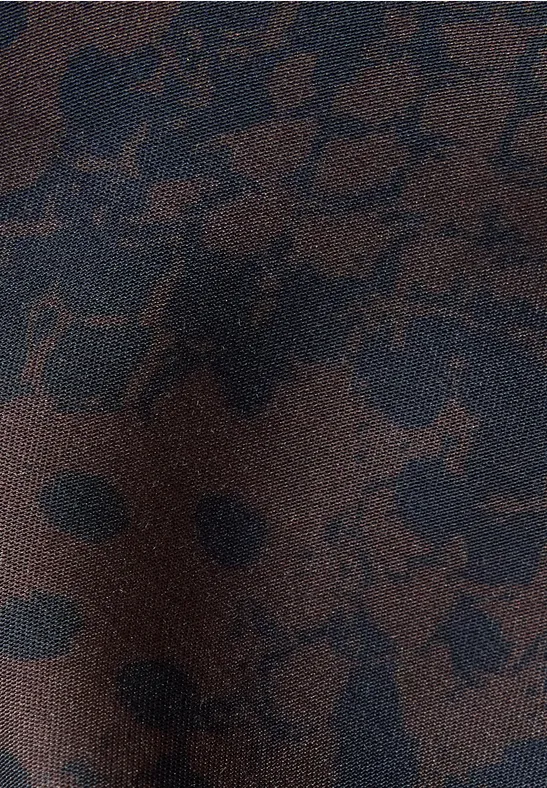 Satin-Tuch mit Snake-Print charred brown